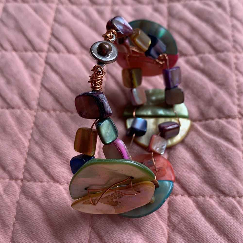 Colorful Shell Bracelet - Picture 3 of 6